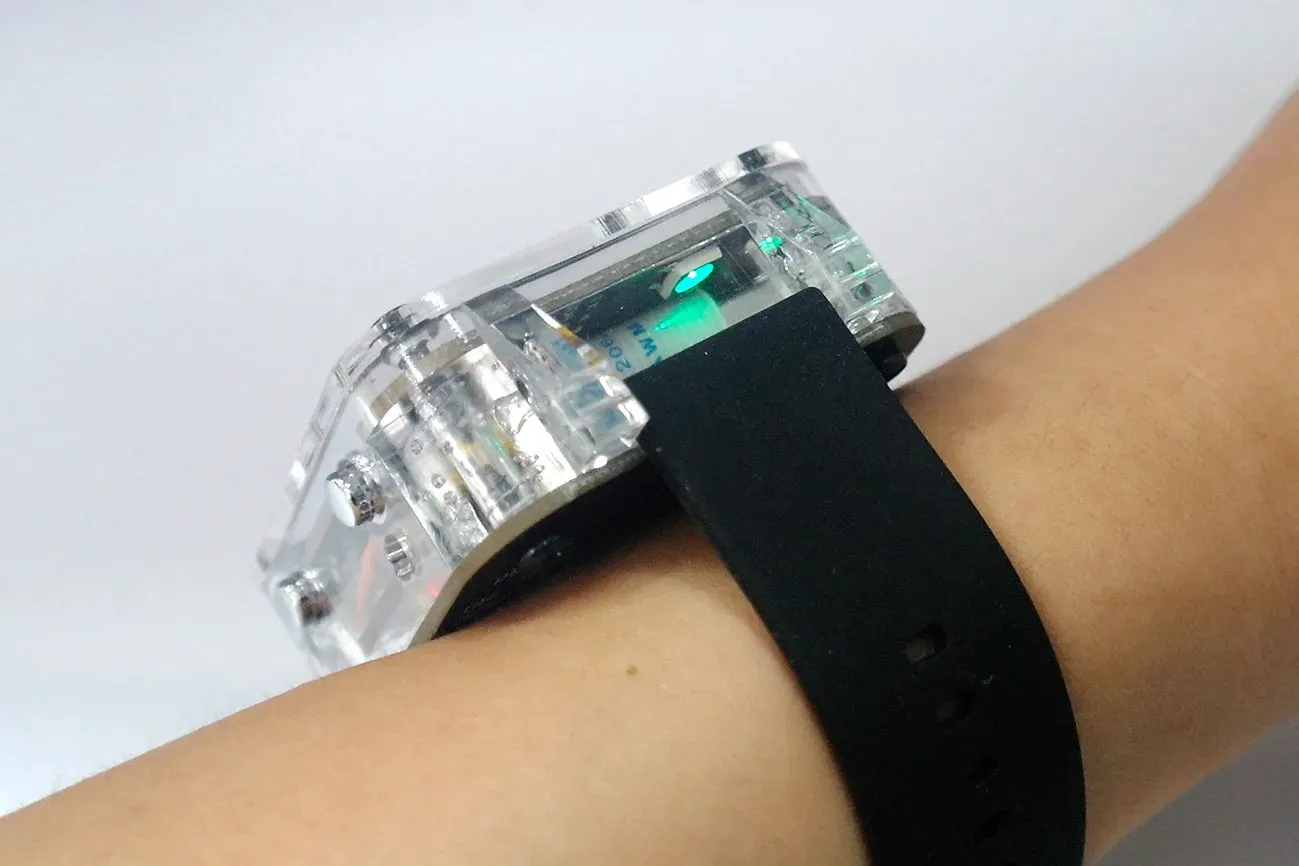 DSTIKE V3S Watch Deauther Rechargeable IoT Security Tester to Test WiFi Networks Deauther ESP8266